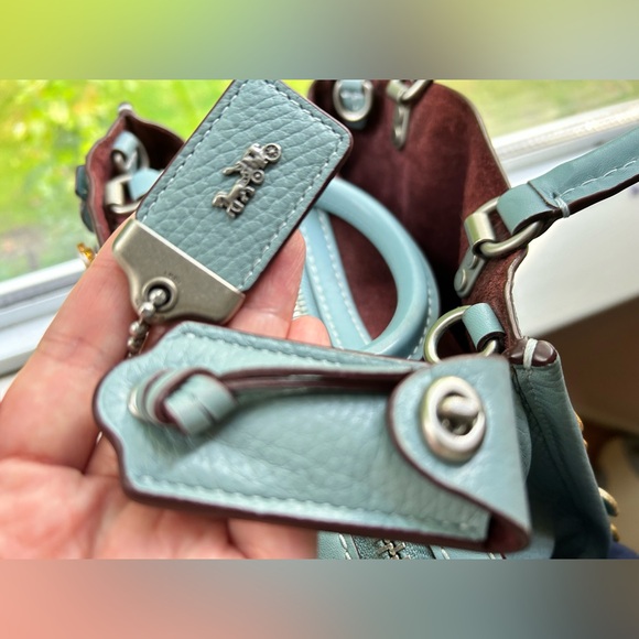 Coach Rogue 25 Tea Rose Bag. - Picture 6 of 6